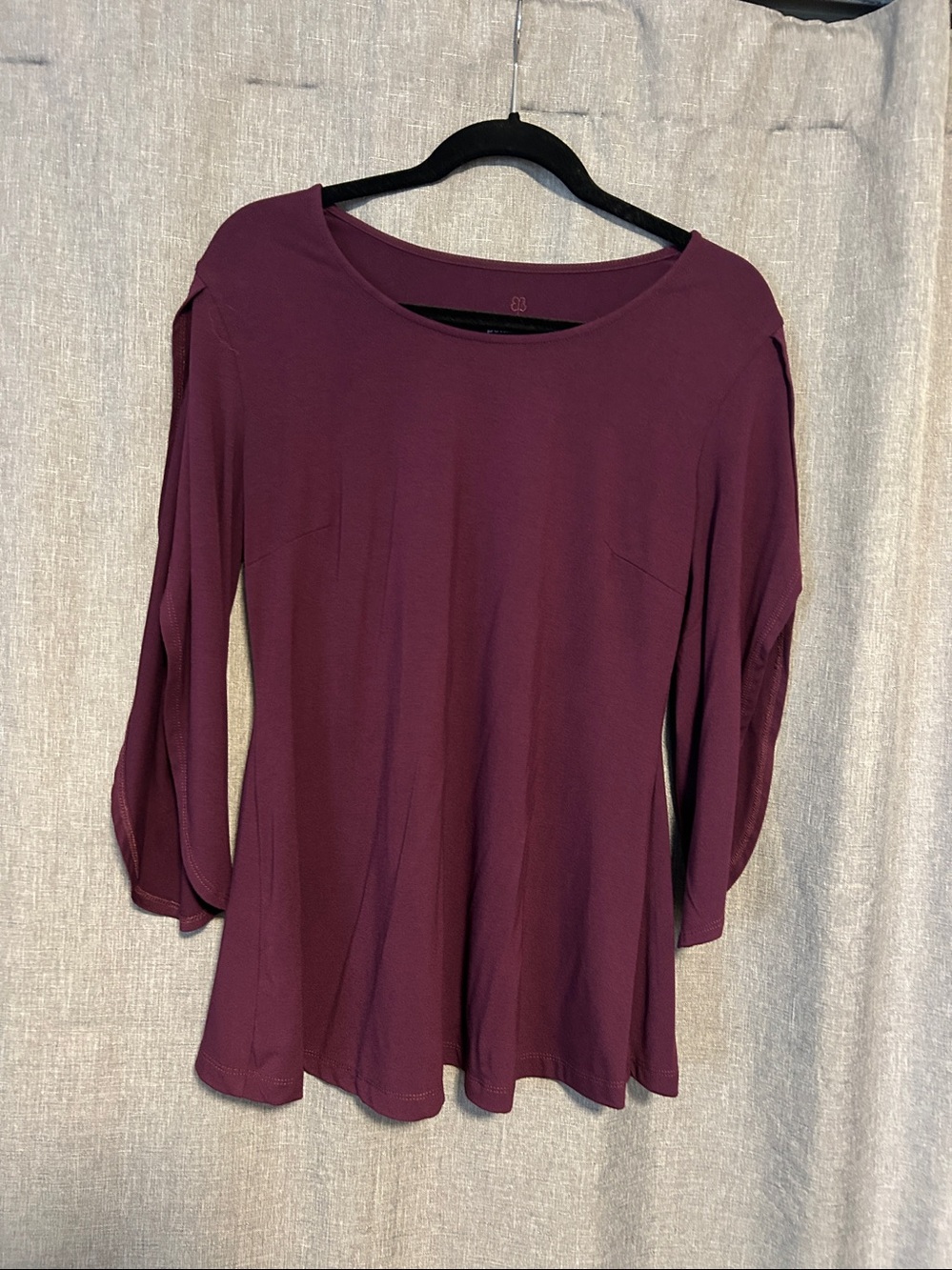 Betabrand Plum Long-Sleeve Scoop Neck Top with Split Sleeve Detail